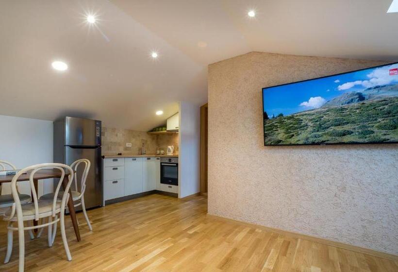 سوئیت جونیور خانوادگی, Villa Perla Di Mare