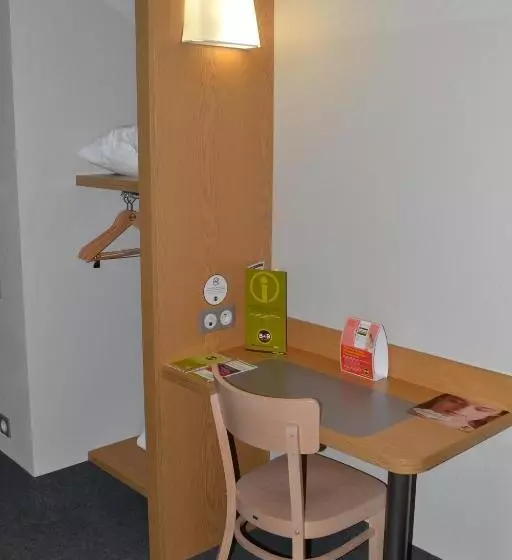 اتاق استاندارد چهار تخته, B&b Hotel Grenoble Centre Alpexpo