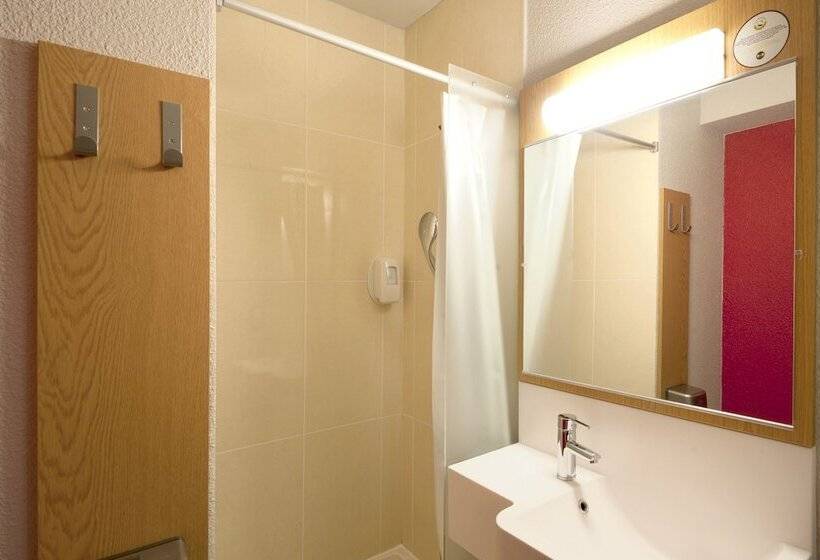 Номер Стандарт, B&b Hotel Grenoble Centre Alpexpo