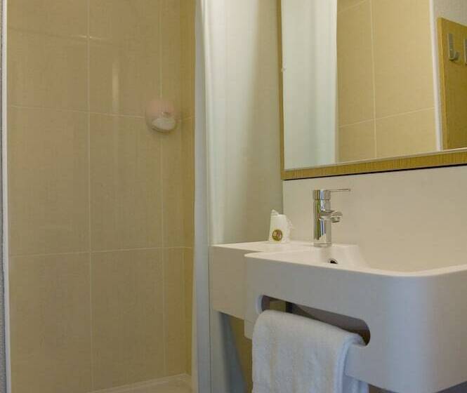 4인용 스탠다드 룸, B&b Hotel Grenoble Centre Alpexpo