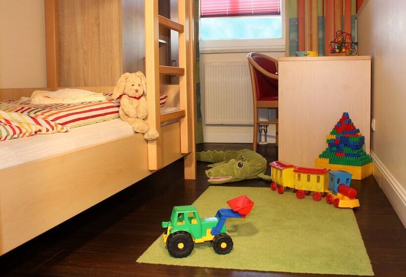 Семейные Апартаменты, Das Hudewald Hotel & Resort