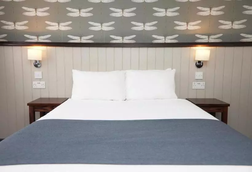 Standard Single Room, Charnwood Arms