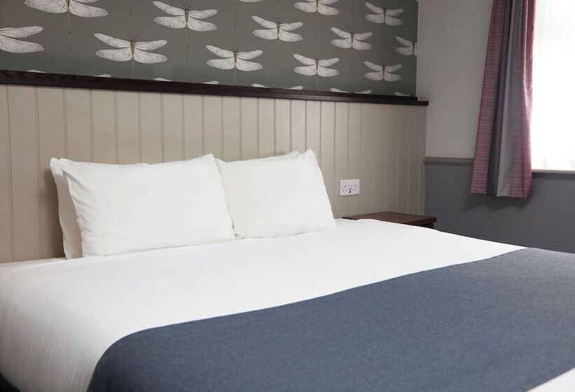 غرفة قياسية, Charnwood Arms