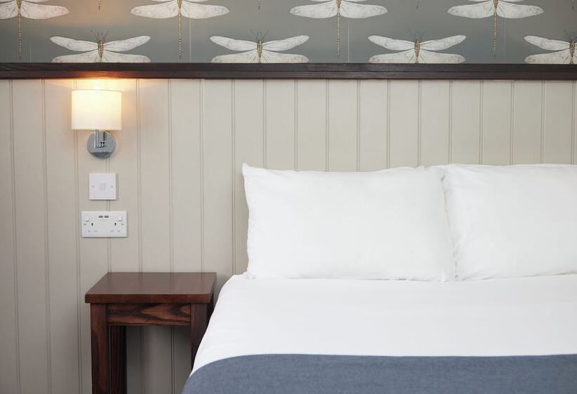 غرفة قياسية فردية, Charnwood Arms