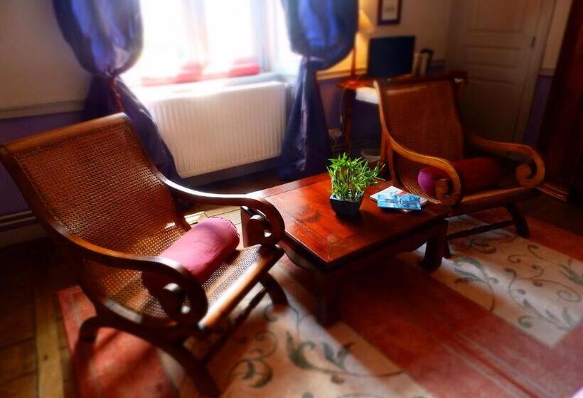 סוויטה, Château Du Pin   Teritoria