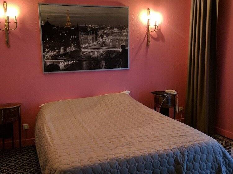 스탠다드 룸, Fleur De Lys