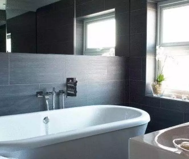 Deluxe-huone, Hastings House