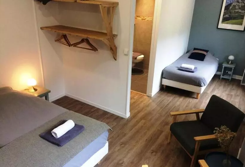 スーペリアトリプルルーム, Hôtel Le Cassini