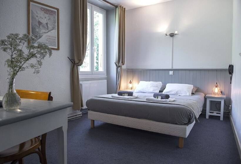 غرفة سوبيريور رباعية, Hôtel Le Cassini