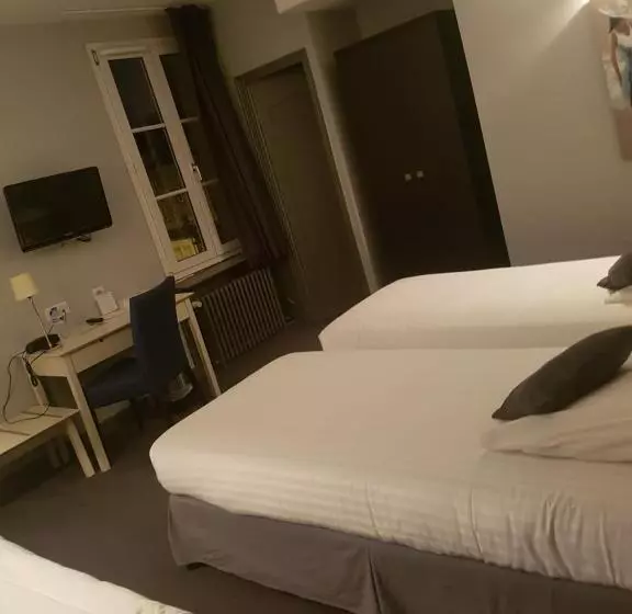 スタンダードトリプルルーム, Logis   Hôtel Du Nord Et Restaurant La Table D Elisa