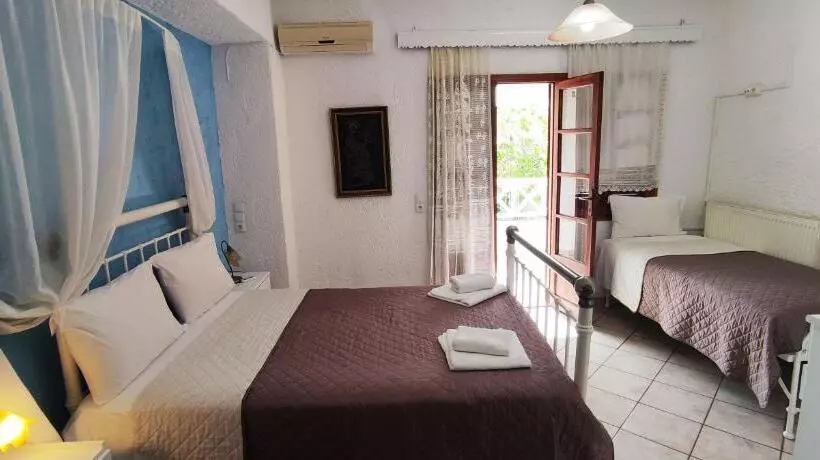 Chambre Economy, Keramos