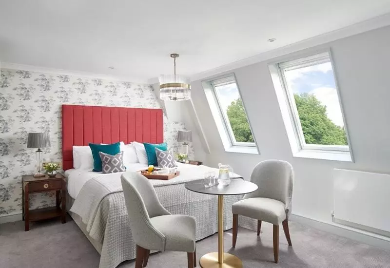 Chambre Triple Standard, Keramos