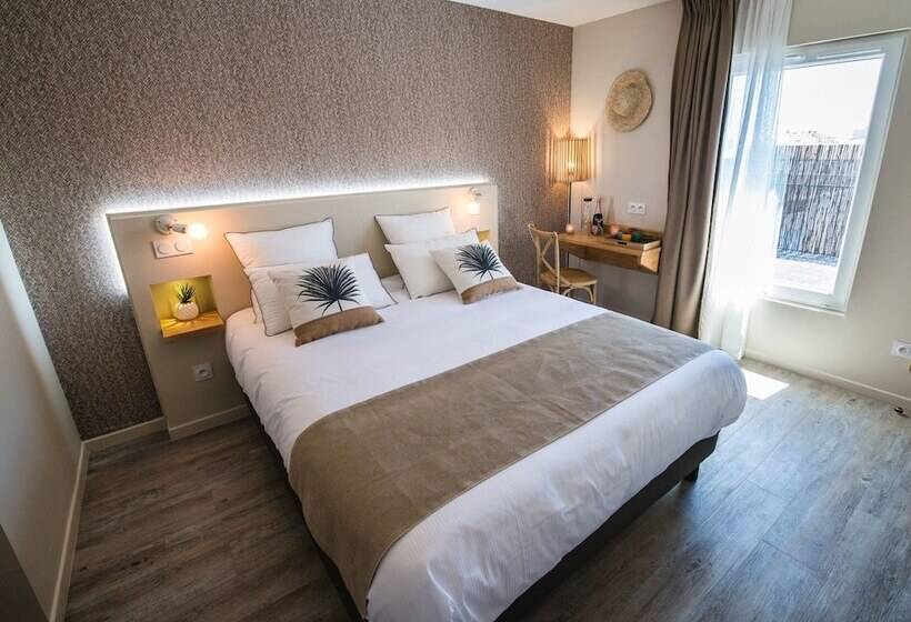 Номер Deluxe, Le C Boutique Hôtel