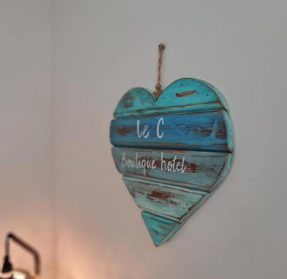 带露台的小型套房, Le C Boutique Hôtel