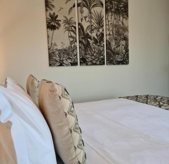 Номер Deluxe, Le C Boutique Hôtel