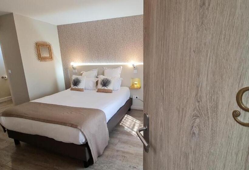 Номер Deluxe, Le C Boutique Hôtel