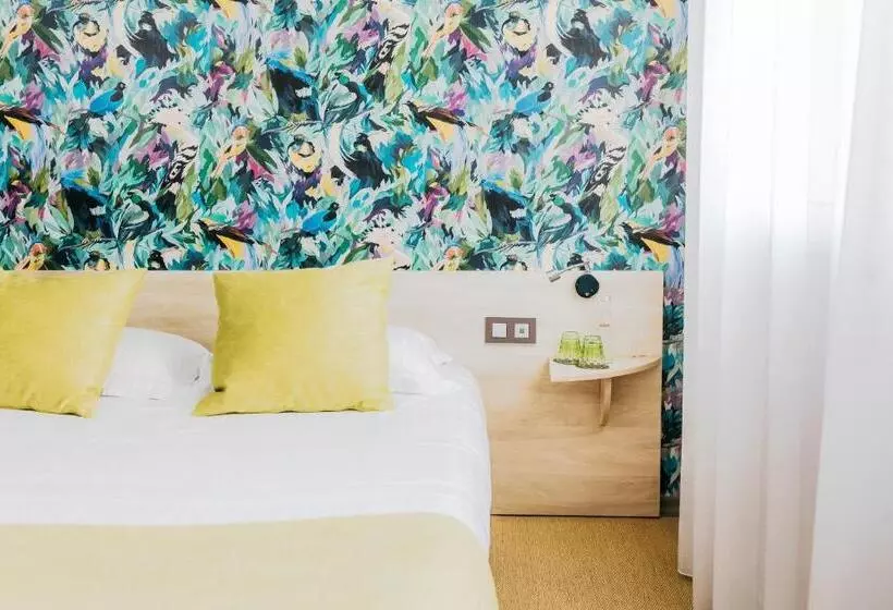 スタンダードルーム, Le Carré D Alethius Logis Hôtel Restaurant