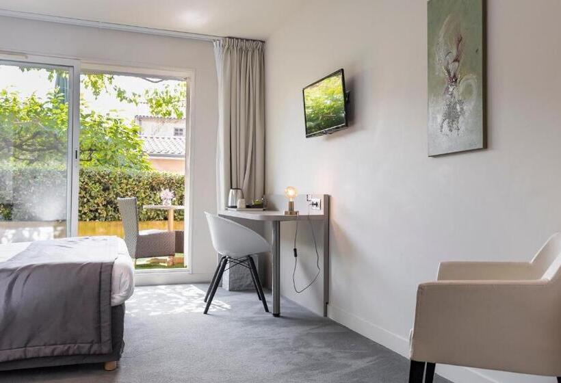 テラス付きスタンダードルーム, Le Carré D Alethius Logis Hôtel Restaurant