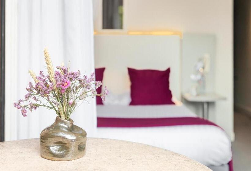 テラス付スーペリアルーム, Le Carré D Alethius Logis Hôtel Restaurant