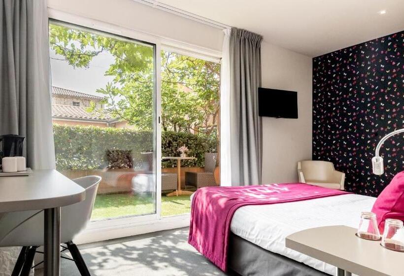 テラス付スーペリアルーム, Le Carré D Alethius Logis Hôtel Restaurant