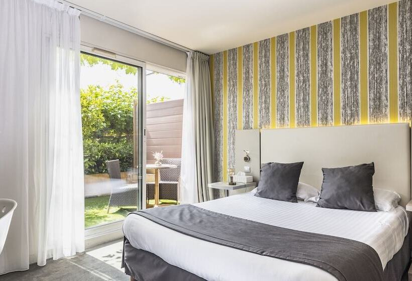 テラス付きスタンダードルーム, Le Carré D Alethius Logis Hôtel Restaurant