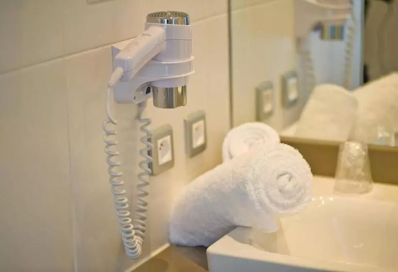 身障者適用スーペリアールーム, Le Manoir D Agnès Logis Hôtel Restaurant