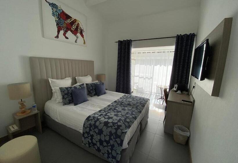 ジュニアスイート, Le Mas De Cocagne