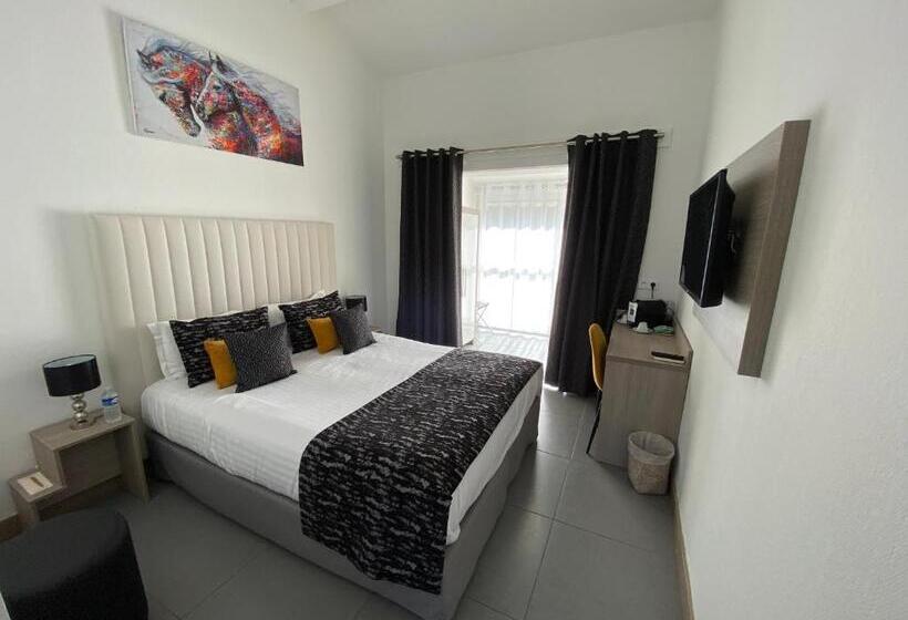 ジュニアスイート, Le Mas De Cocagne