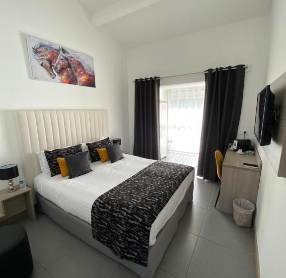 ジュニアスイート, Le Mas De Cocagne