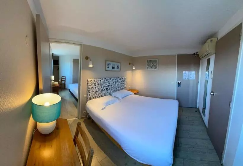 スタンダード４人部屋, Contact Hotel Le Sud Montpellier Aéroport Parc Expo Arena