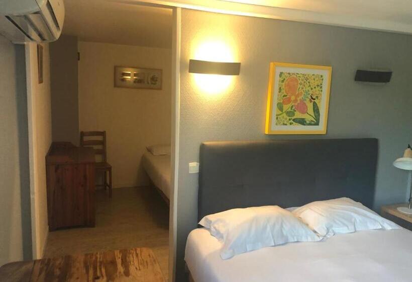 Номер Стандарт Трехместный, Contact Hotel Le Sud Montpellier Aéroport Parc Expo Arena