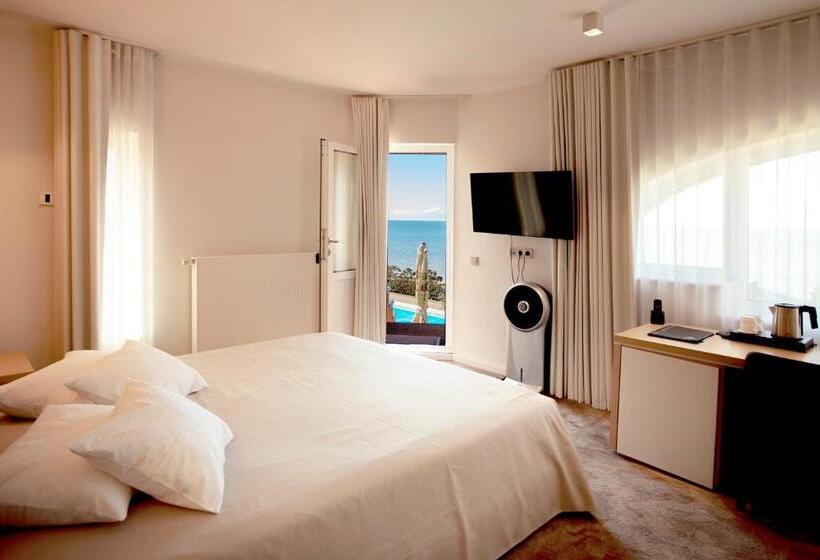 سوئیت با وان آب گرم, Lepanina Hotell