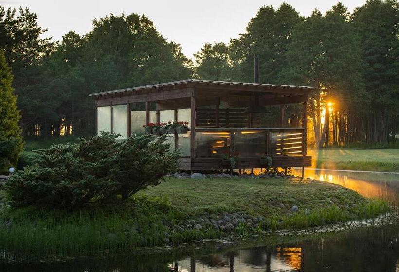 بانگلوی استاندارد, Lepanina Hotell