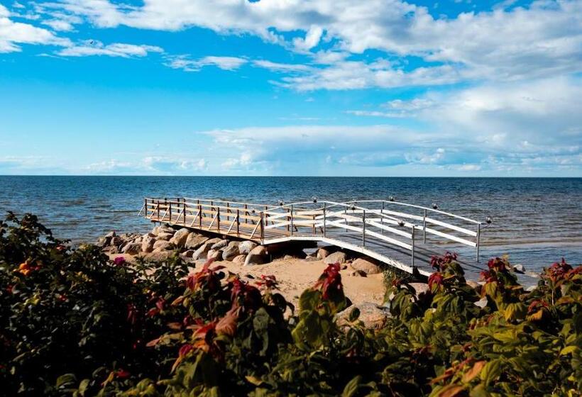 بانگلوی استاندارد, Lepanina Hotell