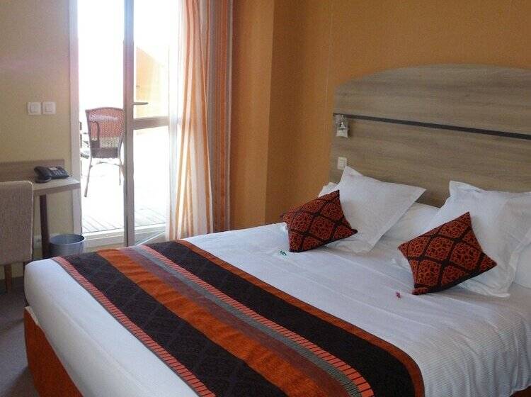 חדר יחיד עם טרסה, Les étoiles Du Forez