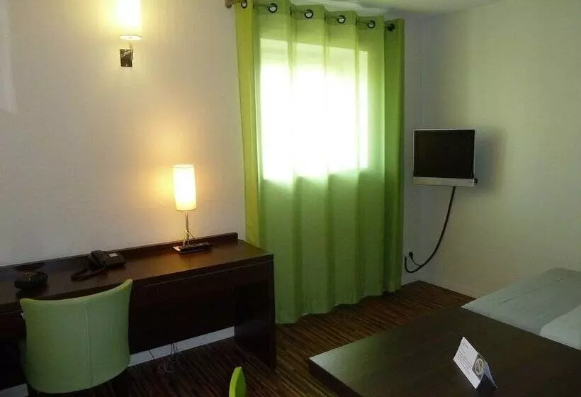 スタンダードスタジオ, Residence Villemanzy