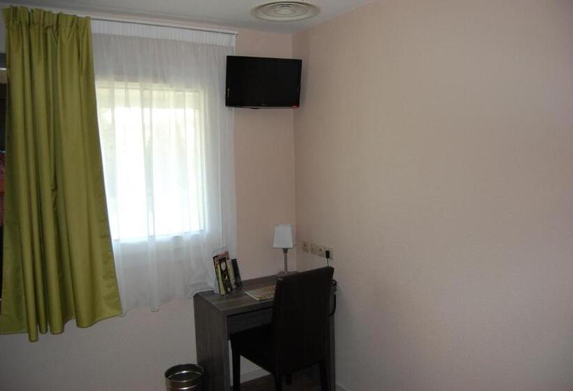 스탠다드 룸, Logis Hotel Des Portes De Meuse