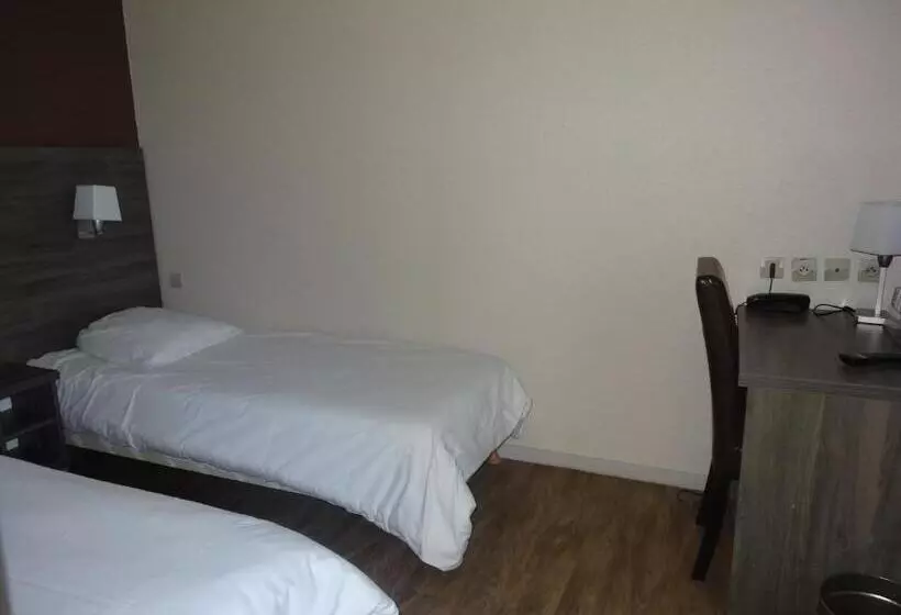 スタンダードルーム, Logis Hotel Des Portes De Meuse