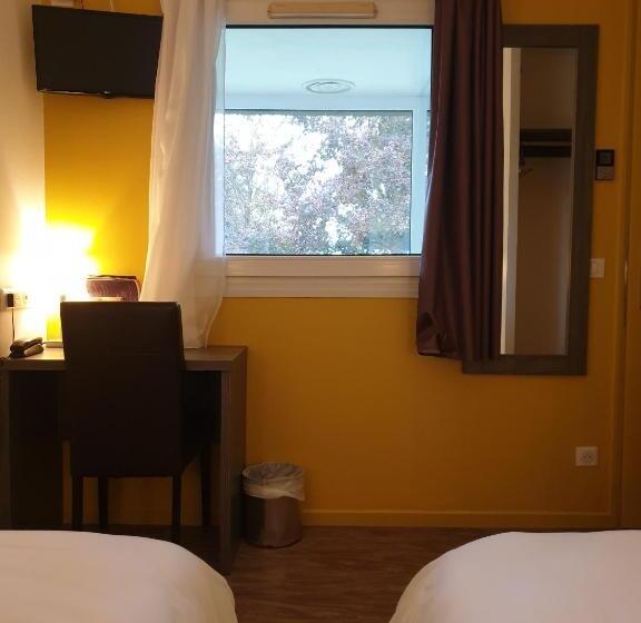 스탠다드 룸, Logis Hotel Des Portes De Meuse