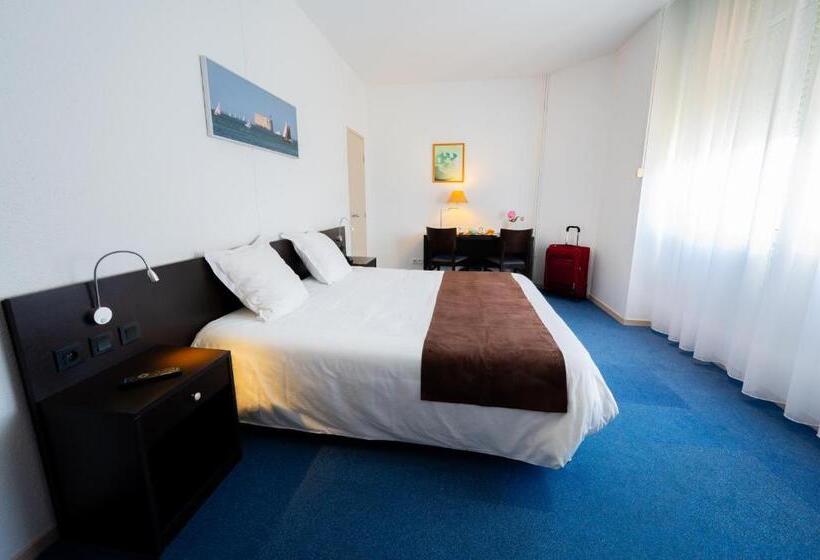 标准间, & Restaurant Des Remparts