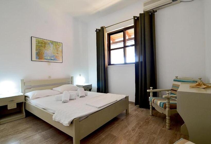 四人标准间, Soulis