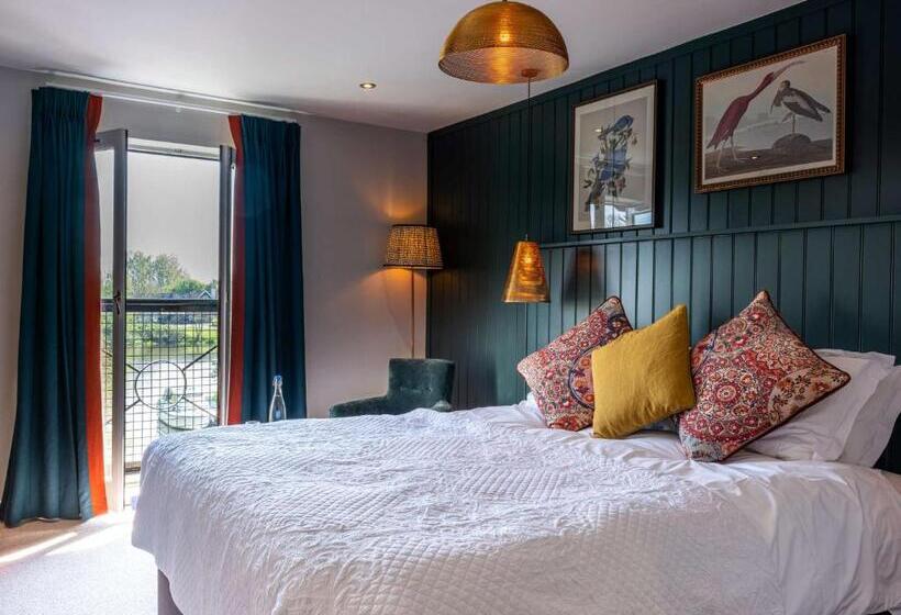 Номер Superior, The Bridge