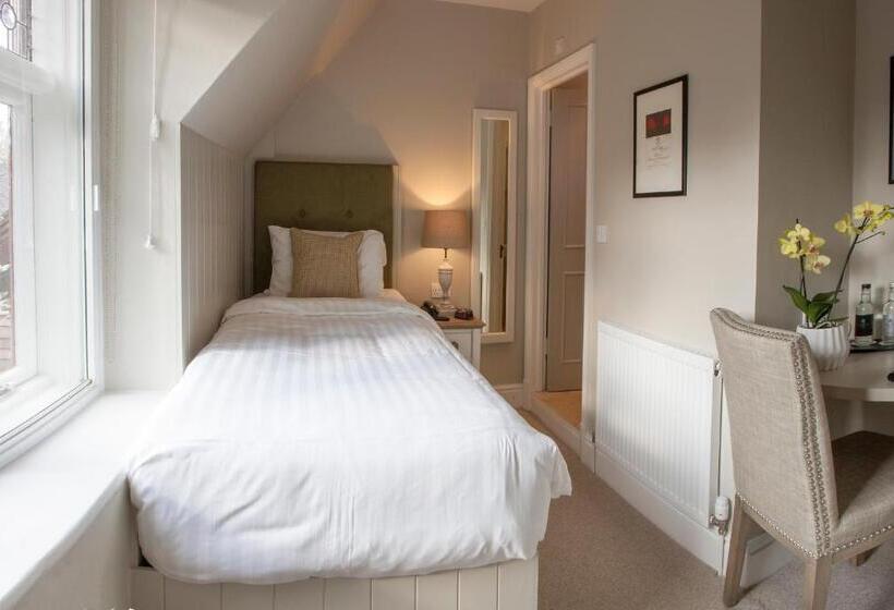 スタンダードシングルルーム, The Five Arrows