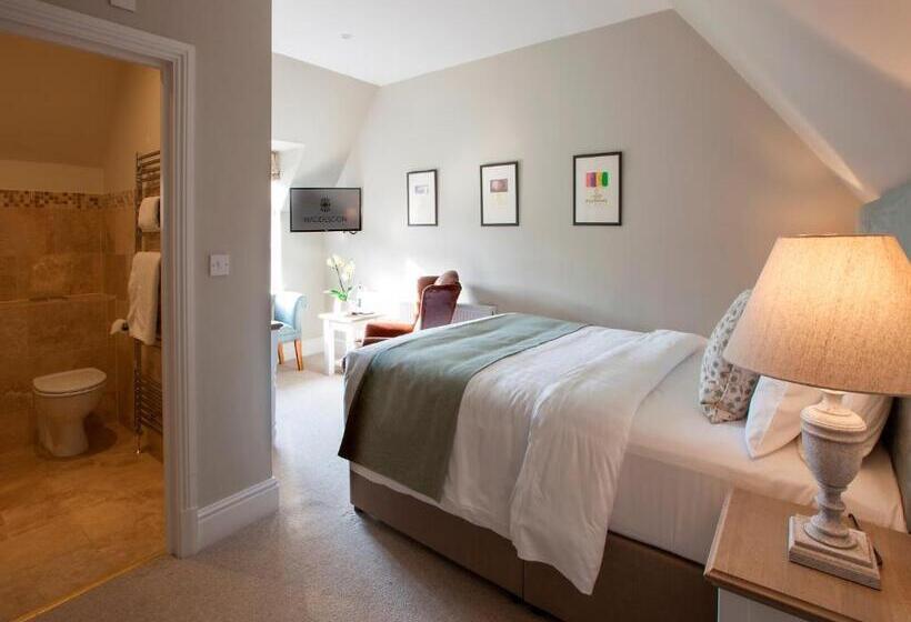 スタンダードルーム, The Five Arrows