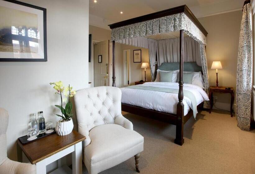 デラックスルーム, The Five Arrows