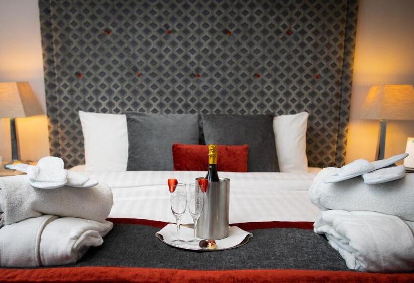 غرفة تنفيذية, The Malvern