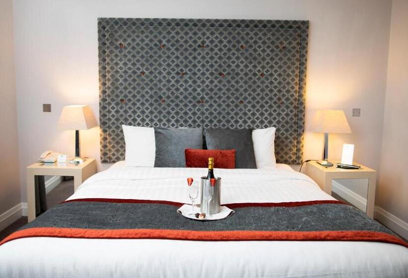 غرفة تنفيذية, The Malvern