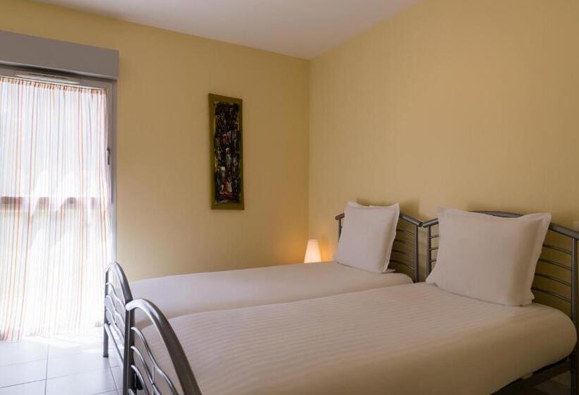 スタンダードルーム, The Originals Tours Sud Pic Epeiche