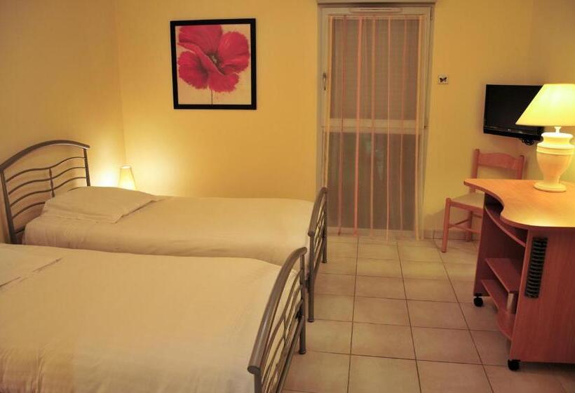 スタンダードルーム, The Originals Tours Sud Pic Epeiche