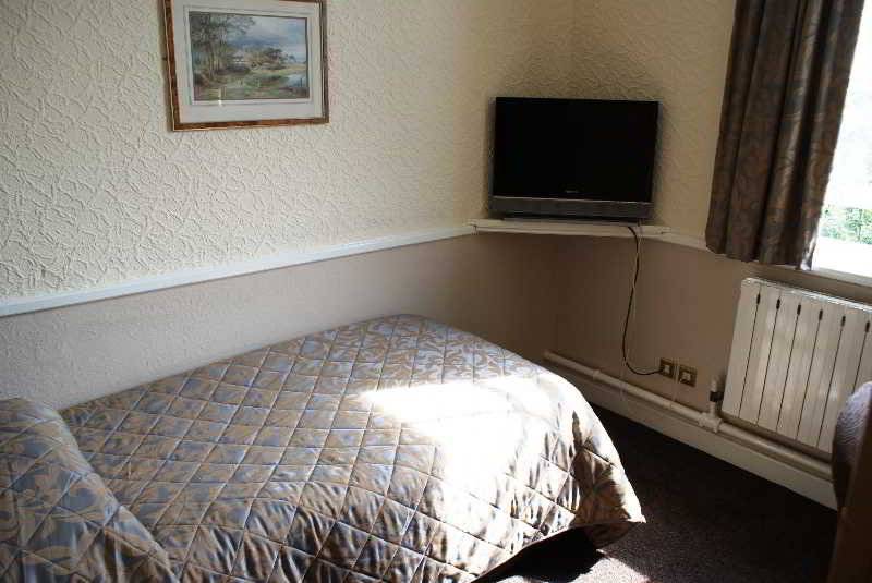 חדר סטנדרט יחיד, The Station Apart